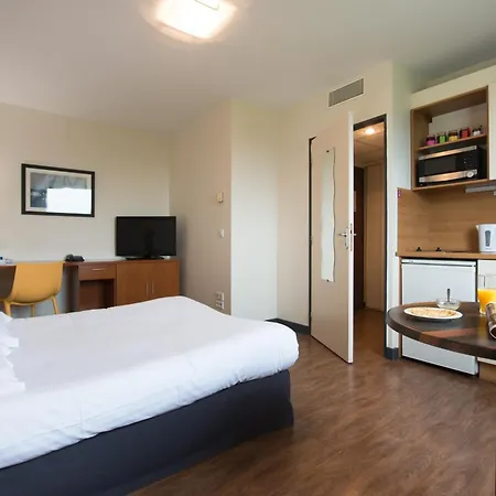 Aparthotel Comfort Saint-nazaire Les Portes De L Ocean 3*