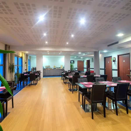 Comfort Saint-nazaire Les Portes De L Ocean Hotel 3*