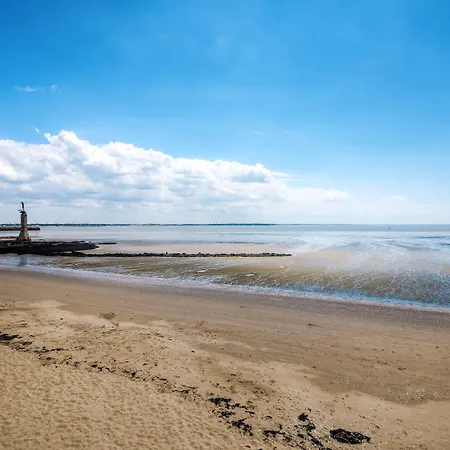 Comfort Saint-nazaire Les Portes De L Ocean Aparthotel 3*