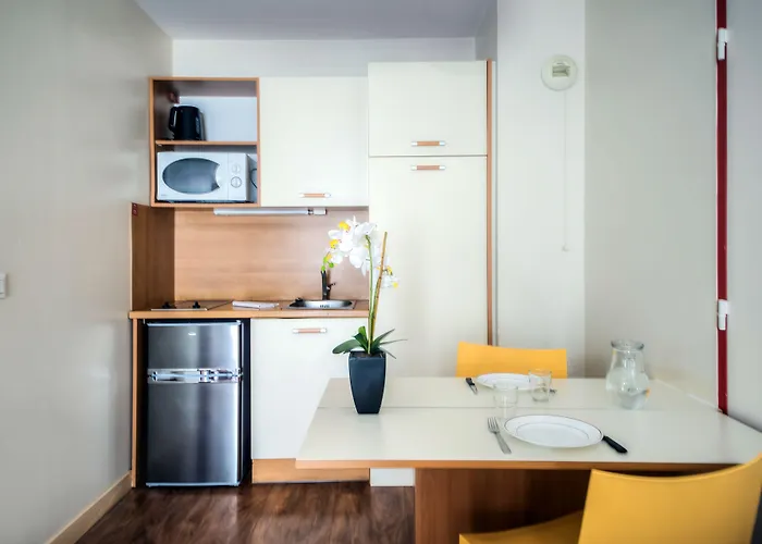 Hotel Comfort Saint-nazaire Les Portes De L Ocean 3*