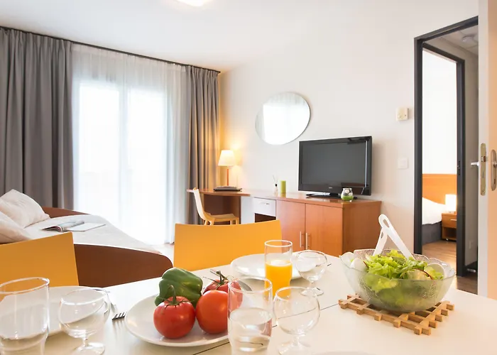 Hotel Comfort Saint-nazaire Les Portes De L Ocean