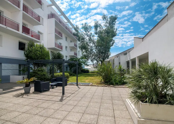 Hotel Comfort Saint-nazaire Les Portes De L Ocean 3*