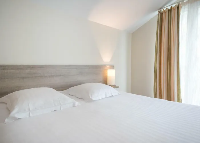 Comfort Saint-nazaire Les Portes De L Ocean Hotel 3*