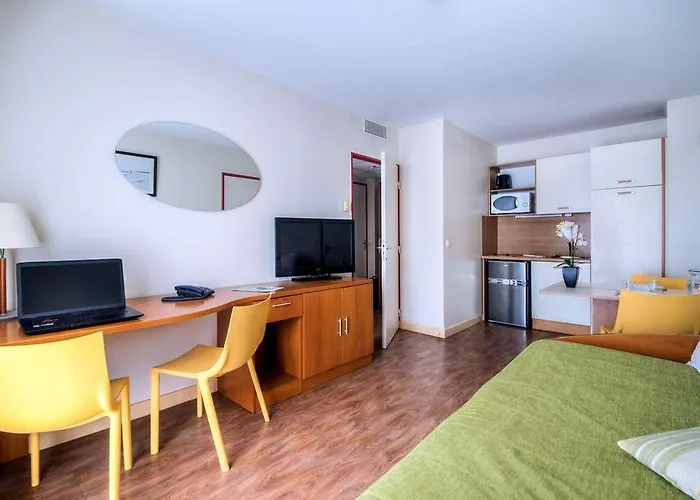 Hotel Comfort Saint-nazaire Les Portes De L Ocean