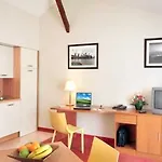 Hotel Zenitude Hôtel-résidences Les Portes De L'océan 3*