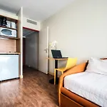 Zenitude Hôtel-résidences Les Portes De L'océan Hotel