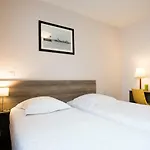 Zenitude Hôtel-résidences Les Portes De L'océan Hotel 3*