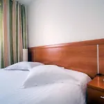 Zenitude Hôtel-résidences Les Portes De L'océan Hotel