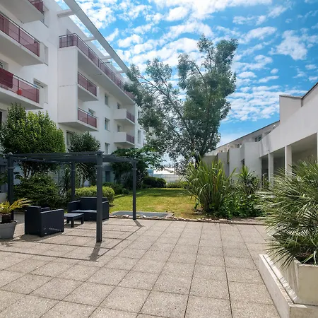 Hotel Zenitude Hôtel-résidences Les Portes De L'océan 3*