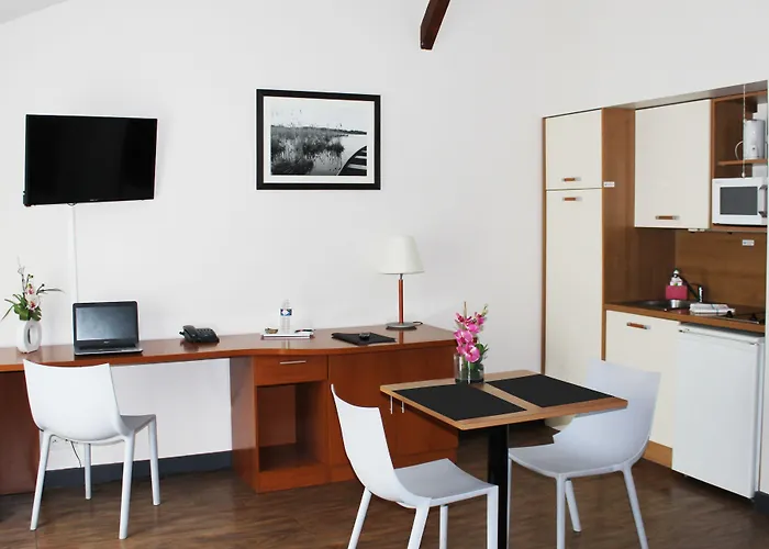 Comfort Saint-nazaire Les Portes De L Ocean Hotel